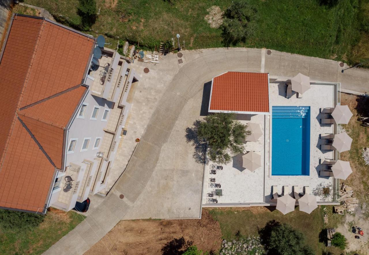 Djukanovic Apartments Bijela Dış mekan fotoğraf