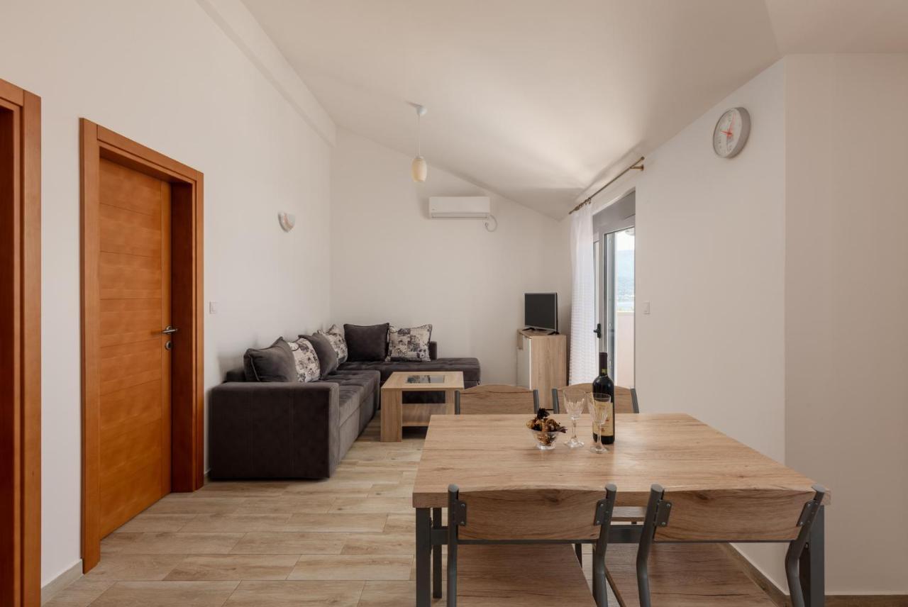 Djukanovic Apartments Bijela Dış mekan fotoğraf